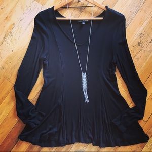 Cable & Gauge black flare long sleeve top